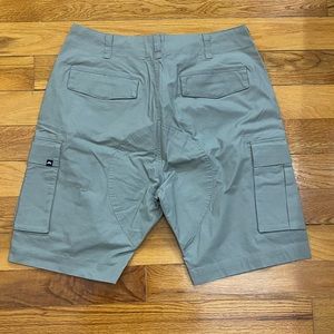 Brand new size large (34 waist) Nike cargo shorts.